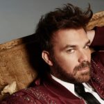 Γιώργος Σαμπάνης: No1 και με δύο τραγούδια στο top10 των ραδιοφώνων