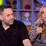 Γιώργος Γιαννιάς: «Με τη σύζυγό μου γνωριστήκαμε στο πλατό της Ελένης. Της είπα “εσύ έχεις ωραία δάχτυλα στα πόδια”»